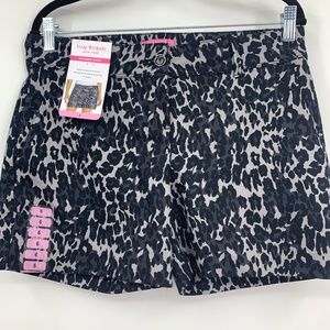 Isaac Mizrahi womens 6 shorts tailored stretch leopard‎ black gray preppy NEW